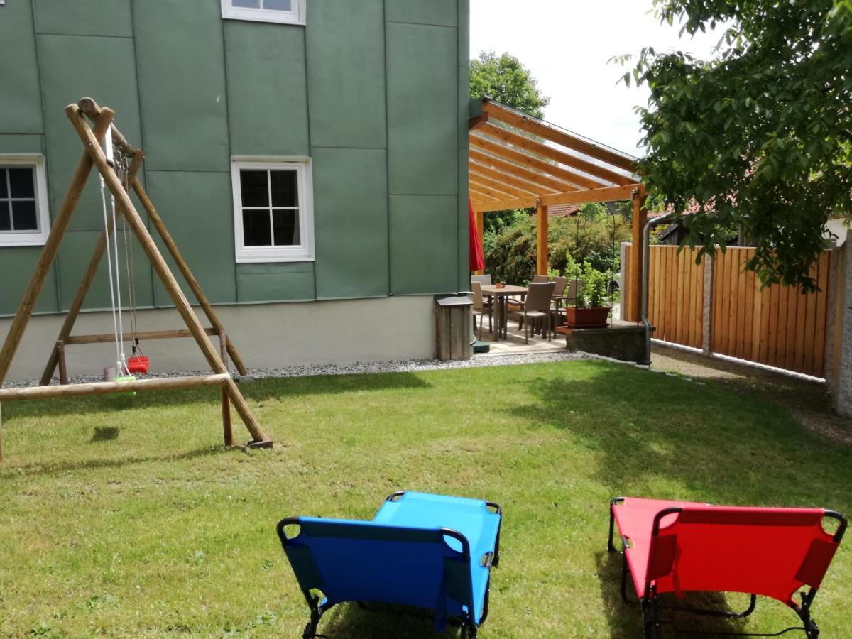 Landhof Ella - Ferienhaus Vor Den Toren Salzburgs Petting Εξωτερικό φωτογραφία